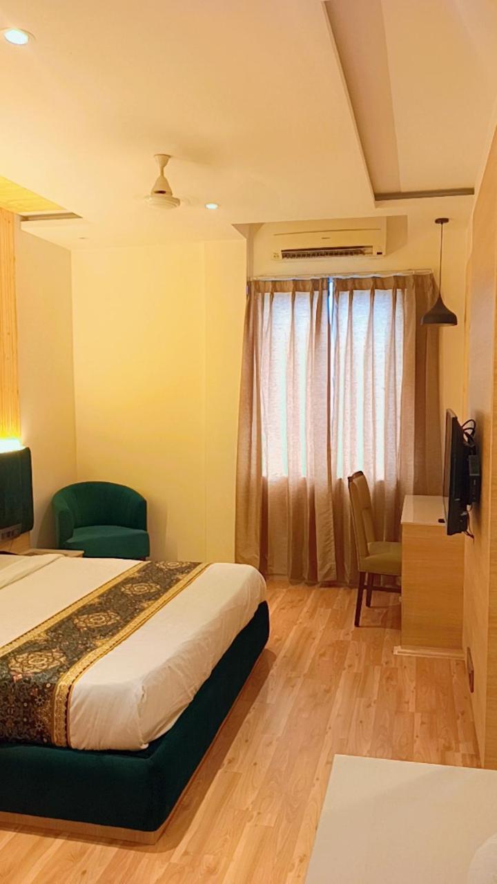 Hotel King'S Way Амритсар Екстериор снимка